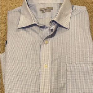 Van Huesen fitted button down dress shirt